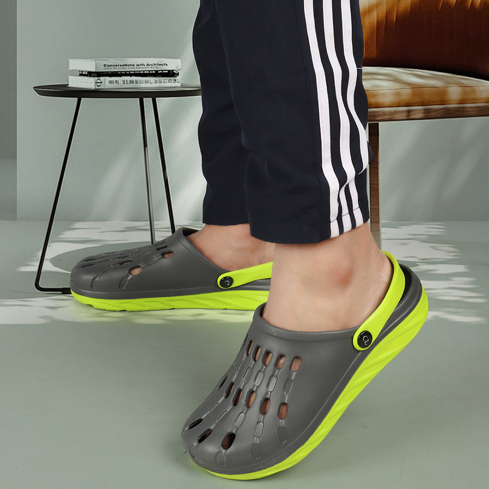 Men Two Tone Perforated Back Strap Clogs