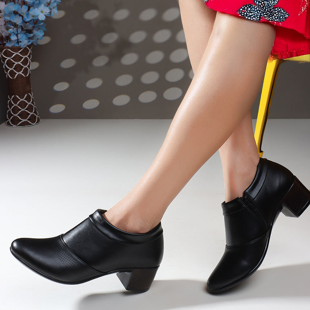 Women's Pointed Toe Zip-Up Block Heel Ankle Boots – Carlton London