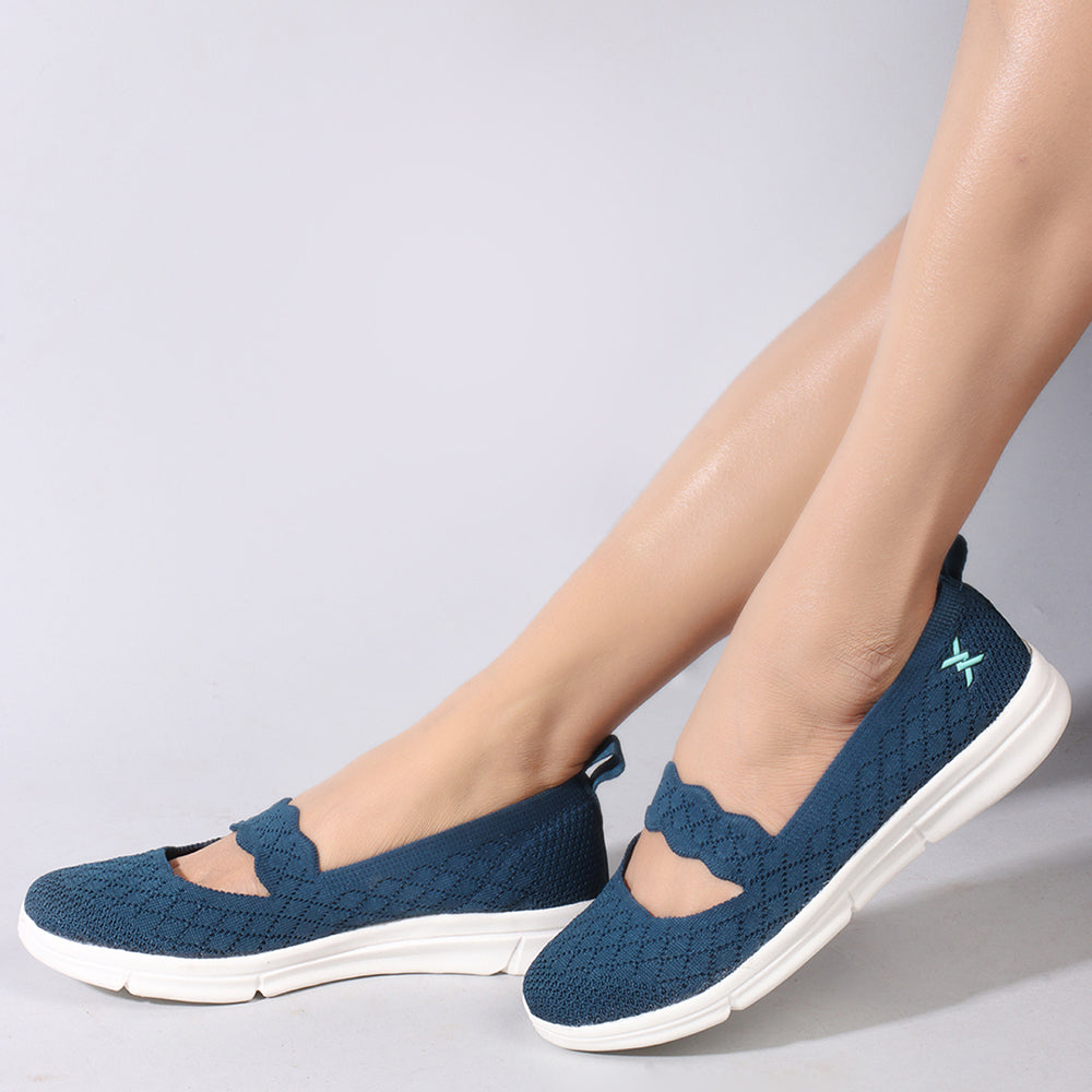 Women Mesh Flyknit Slip-On Lightweight Shoes