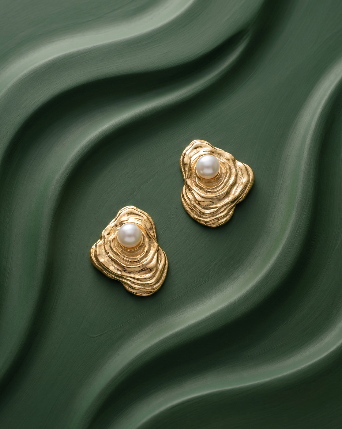 18kt Gold Plated Pearl Contemporary Petite Stud Earring