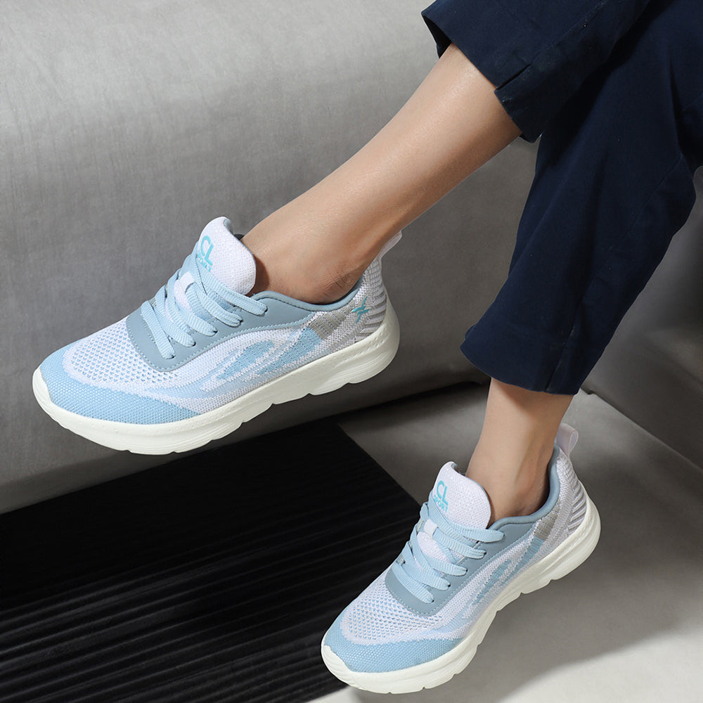 Women Mesh Flyknit Technology Lace-Up Sports Shoes