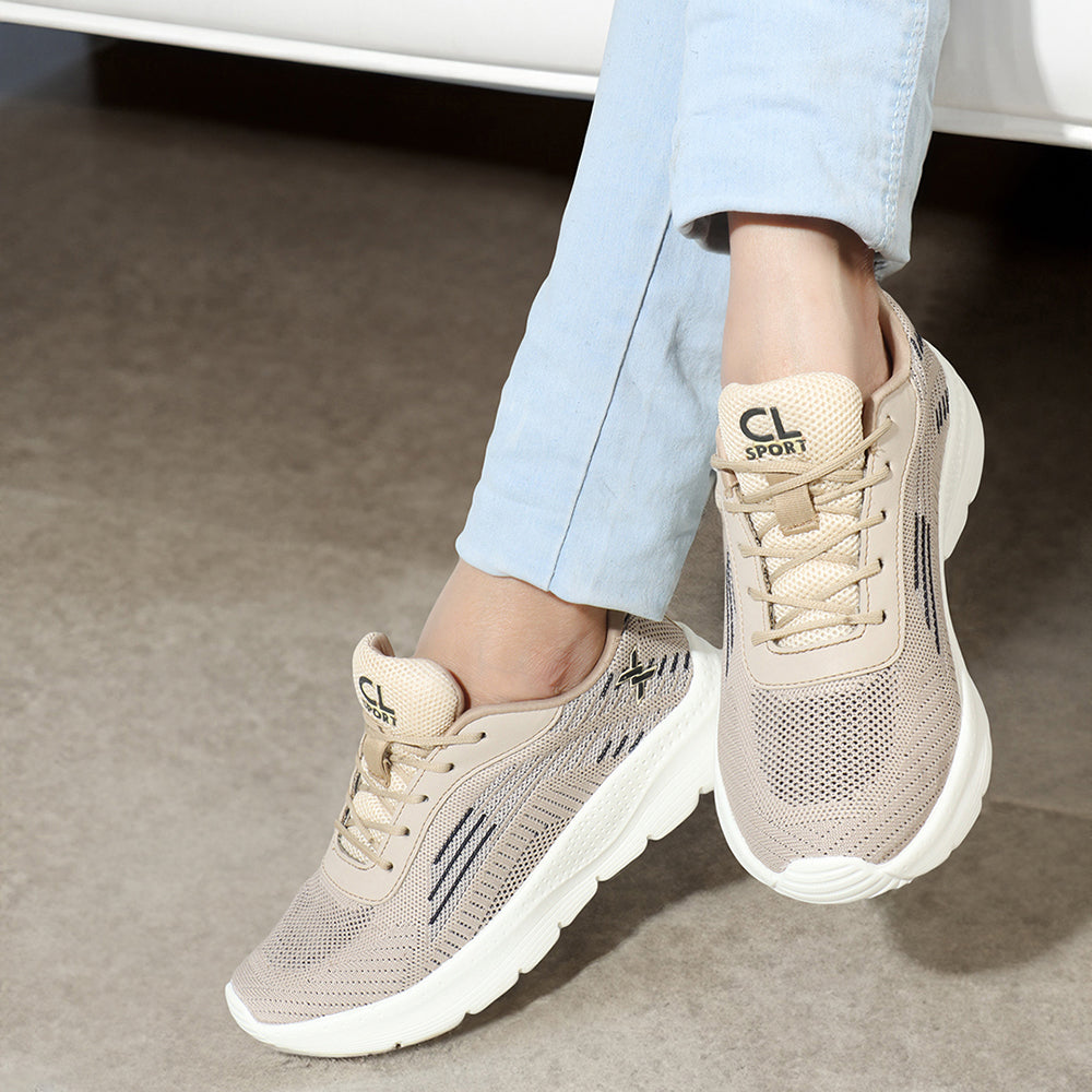 Women Mesh Flyknit Technology Lace-Up Sports Shoes