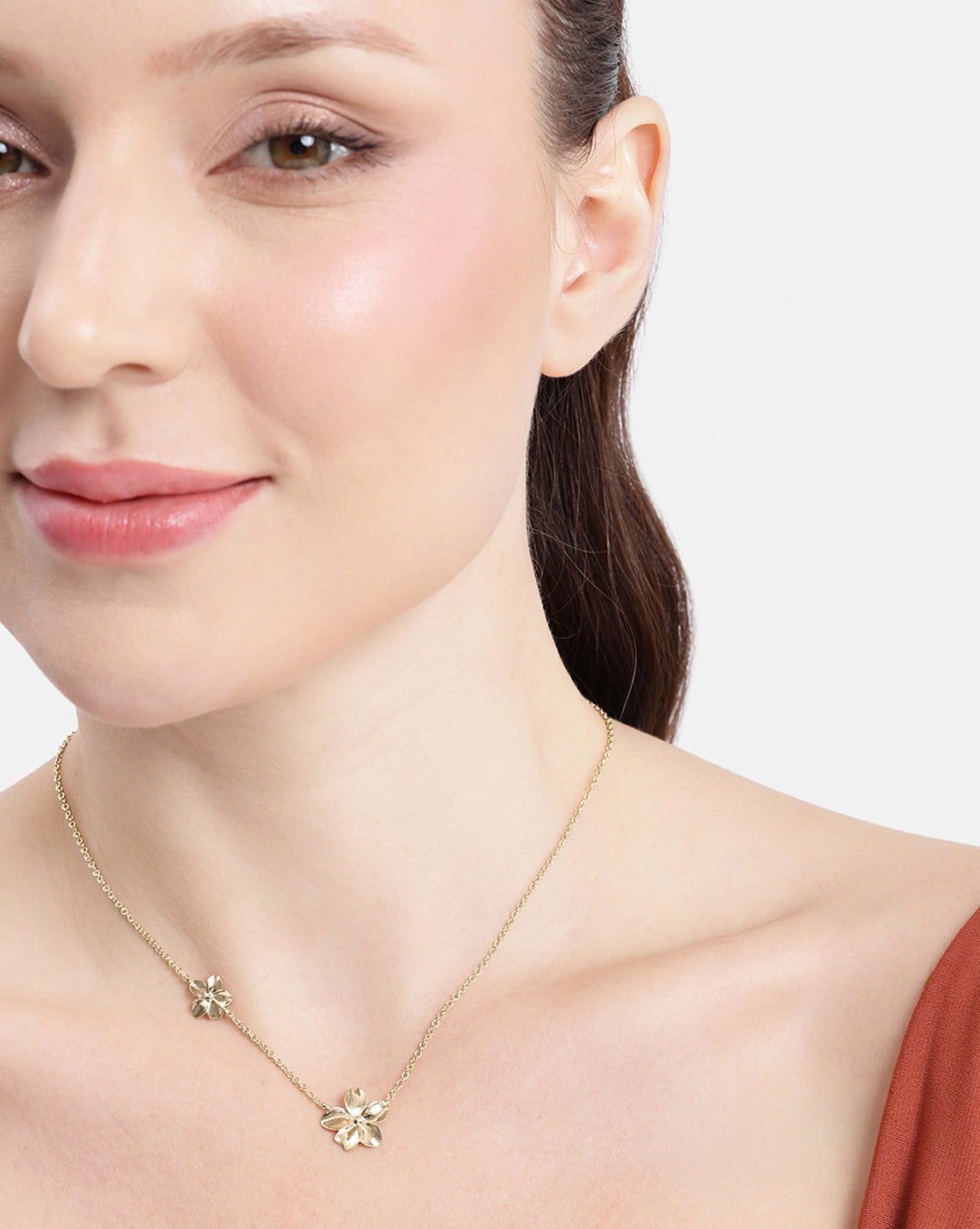 18kt Gold Plated Floral Minimal Necklace