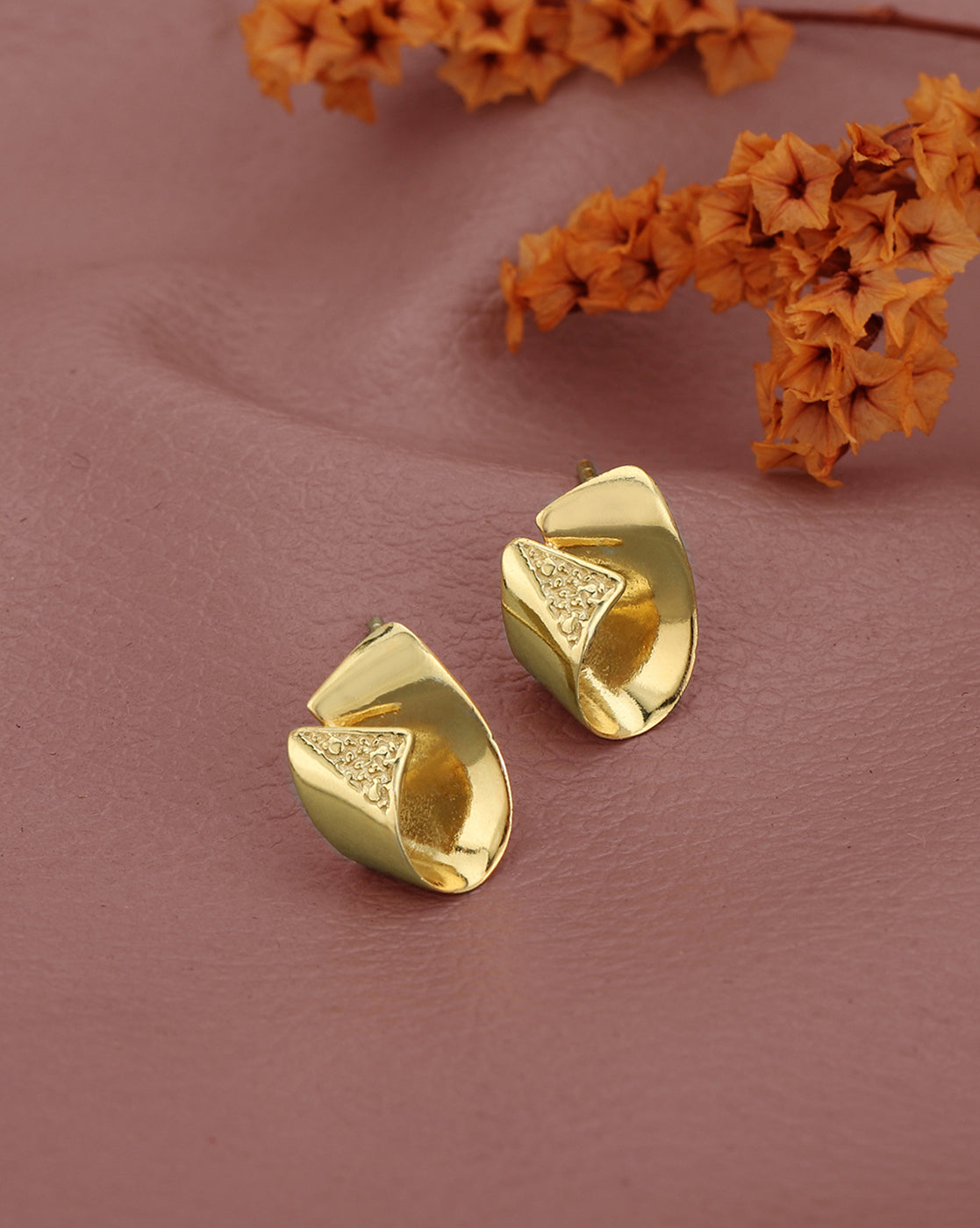 925 Sterling Silver 18kt Gold Plated Contemporary Petite Stud Earring