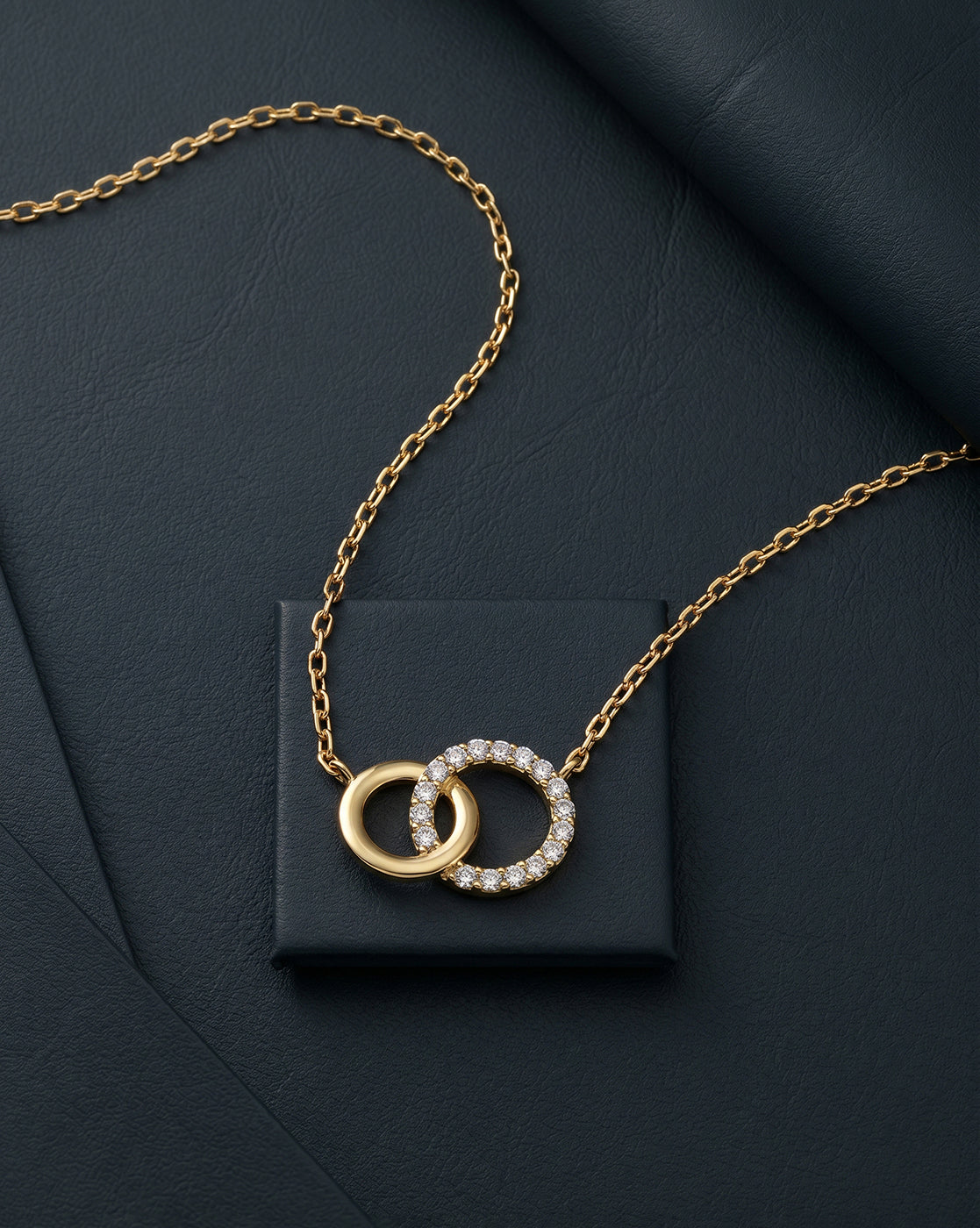 18kt Gold Plated CZ Interlocking Circle Necklace