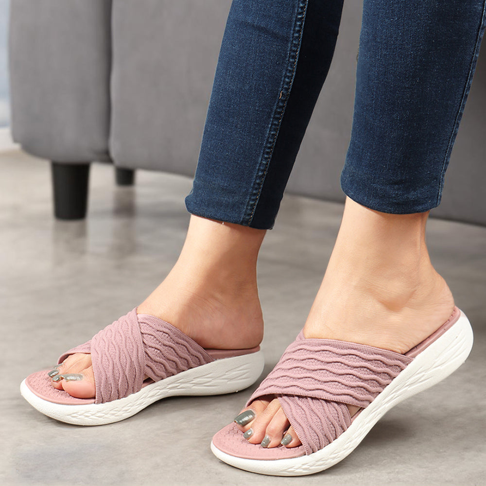 Women Criss Cross Klynit Comfort Slides