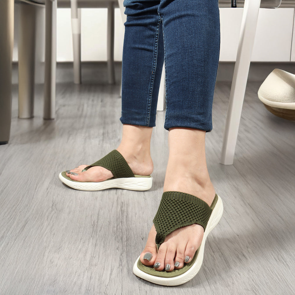 Women FlyKnit Thong Comfort Sandal
