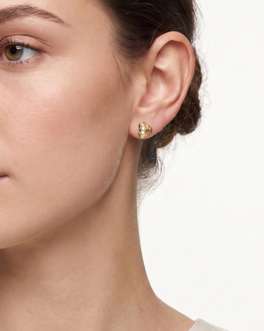 18kt Gold Plated Pearl Contemporary Petite Stud Earring