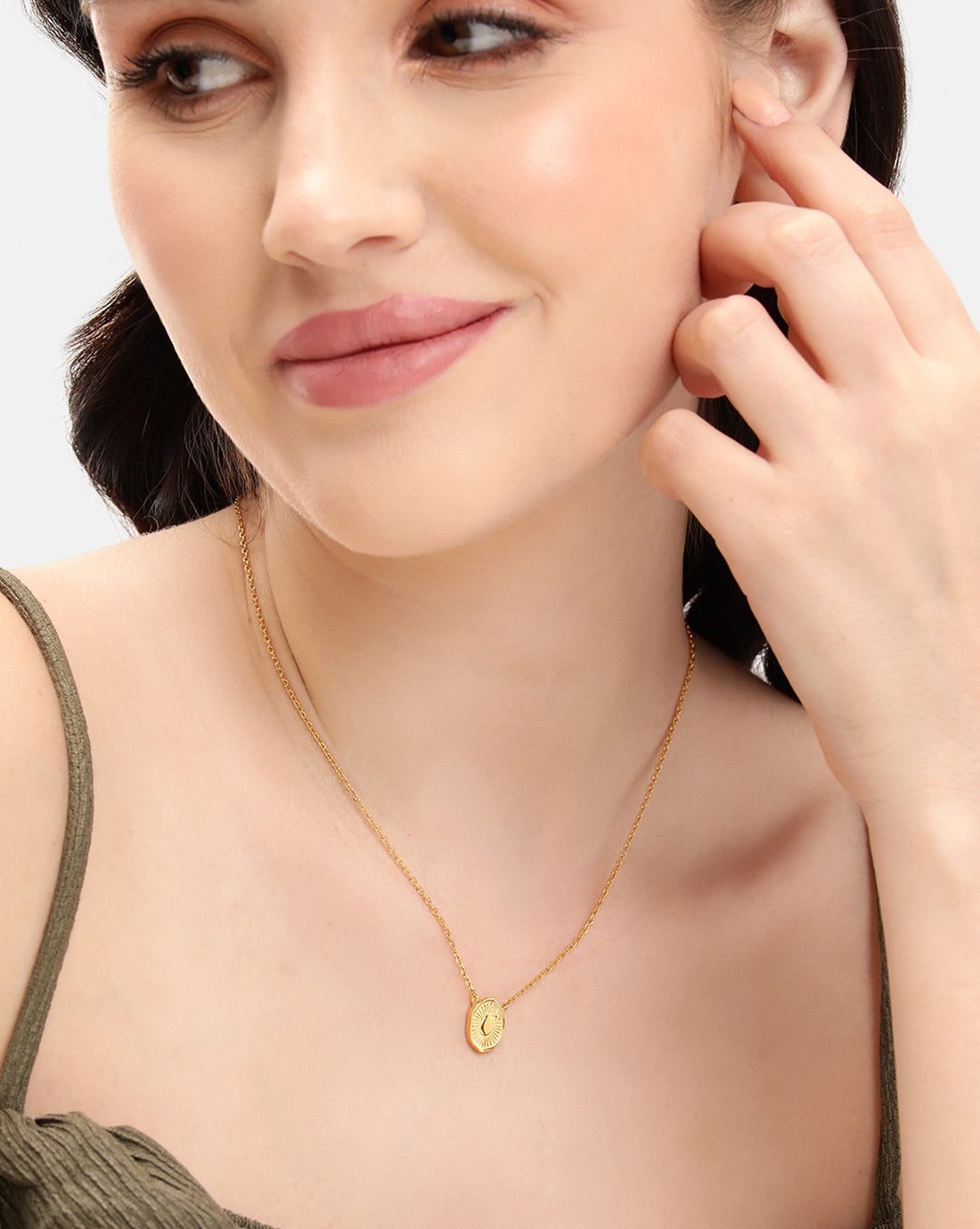 18kt Gold Plated Sunburst Medallion Pendant and Chain