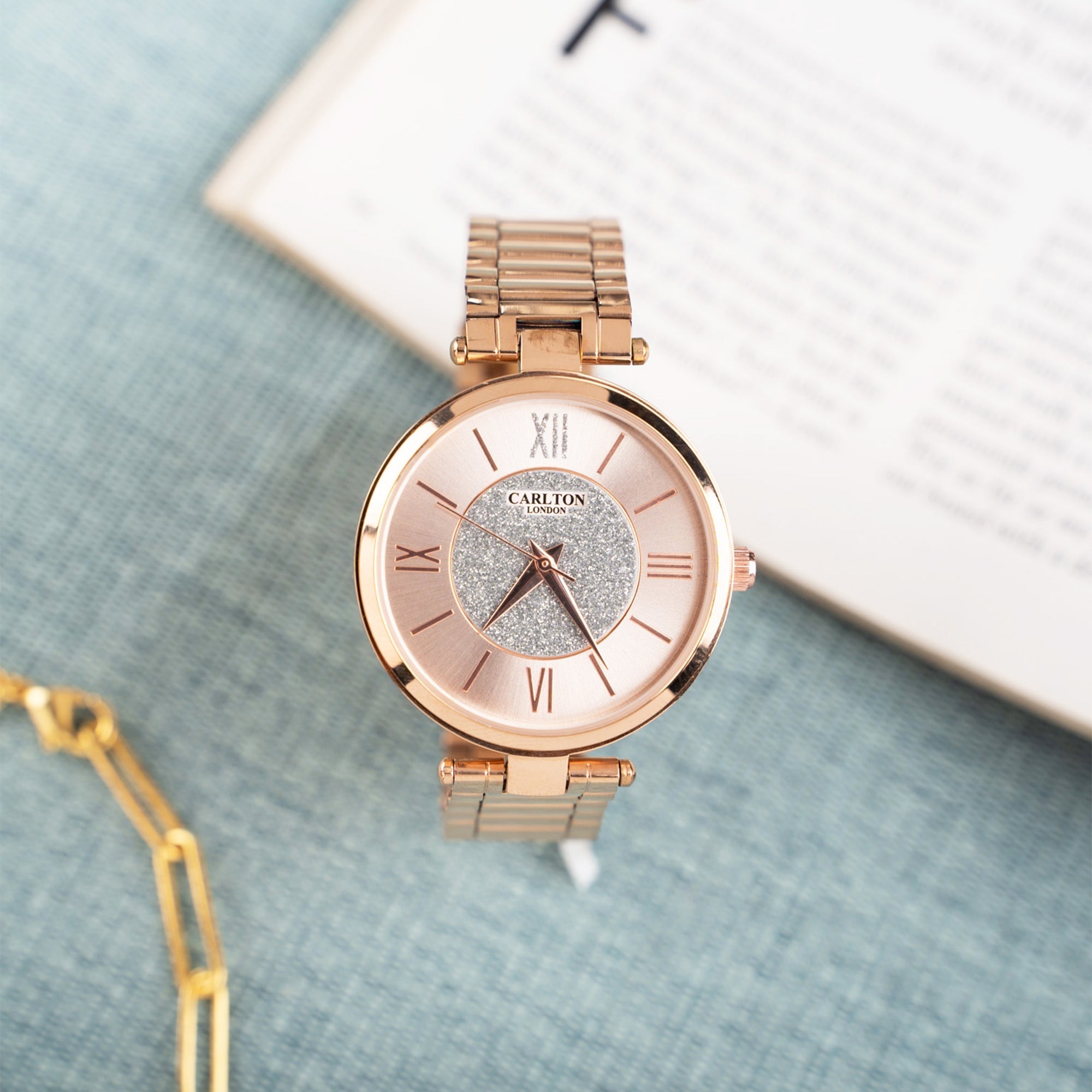 Sabrina Women Analog Rose Gold Watch-CLRGSPNK