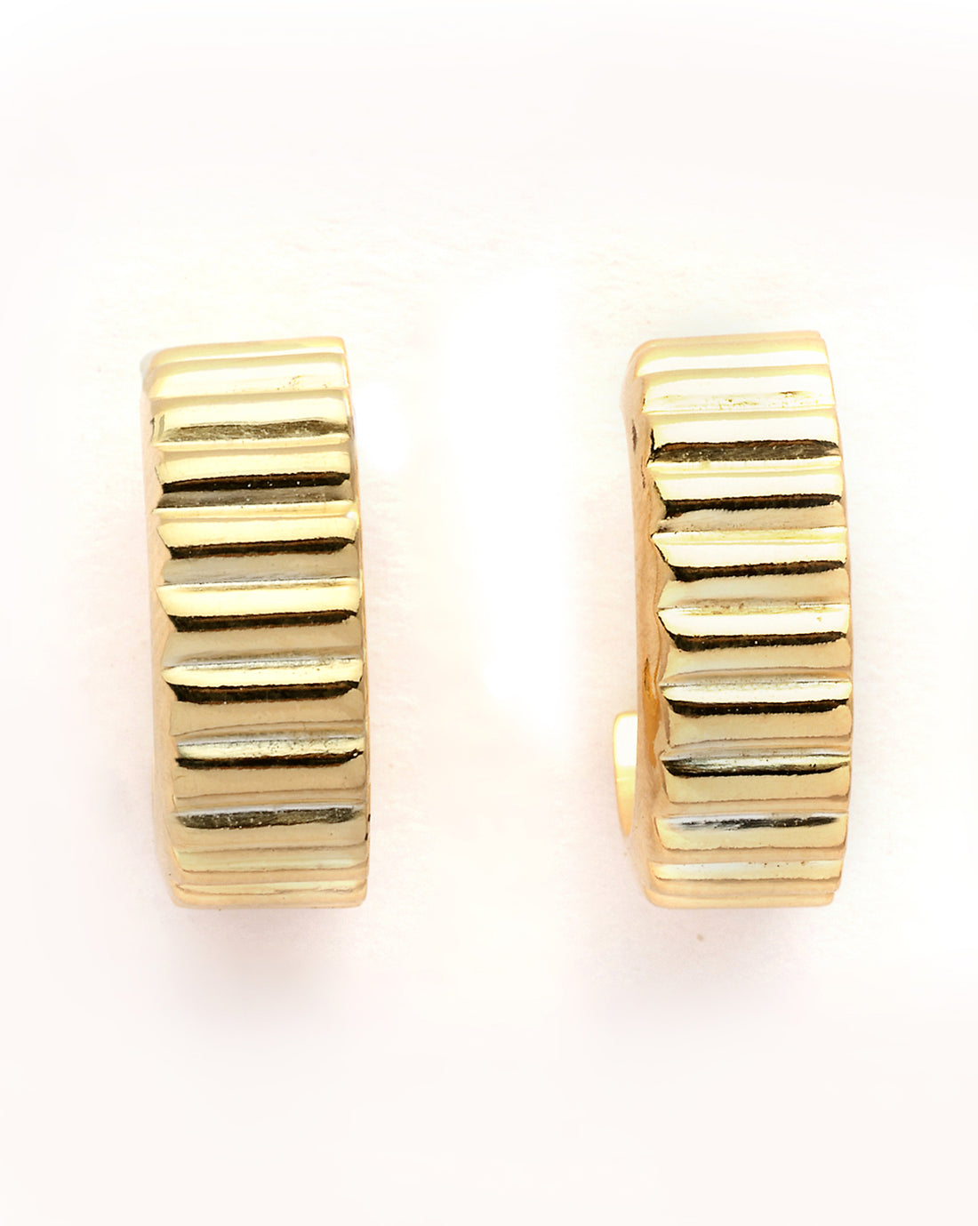 18kt Gold Plated Circular Half Hoop Earring
