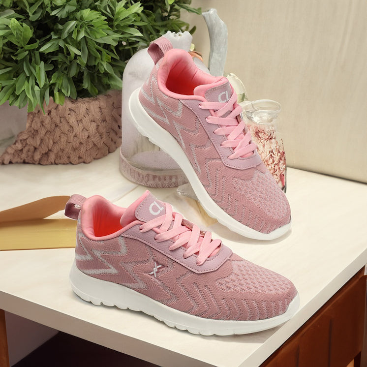 Women Printed Lightweight Mesh Contrast Sole Sneakers