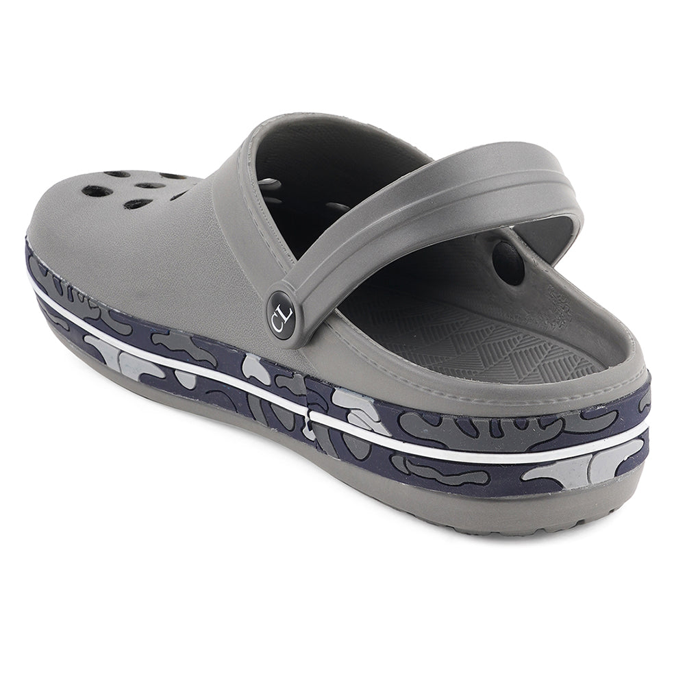 Men Perforated Comfort Clogs with Camouflage Sole