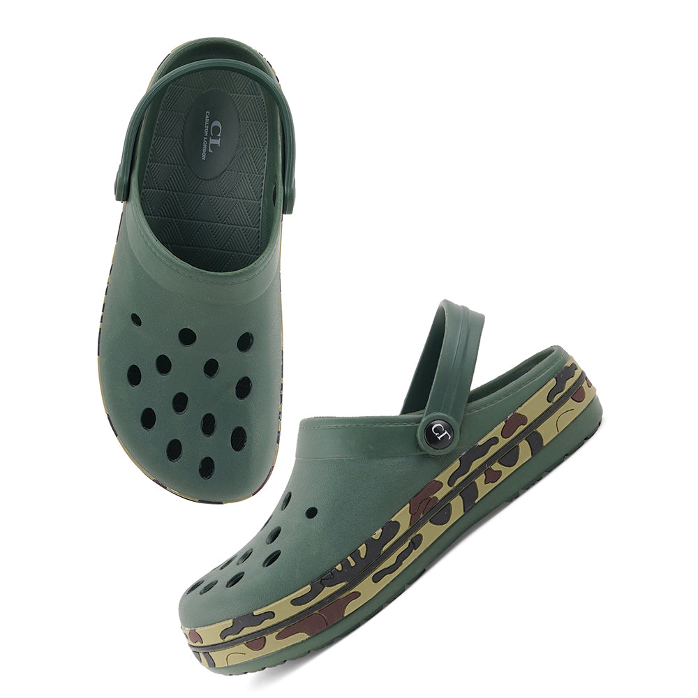 Men Perforated Comfort Clogs with Camouflage Sole