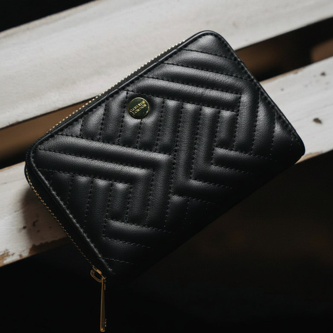 Carlton London Black Quilted Zip Around Wallet CLHB 38
