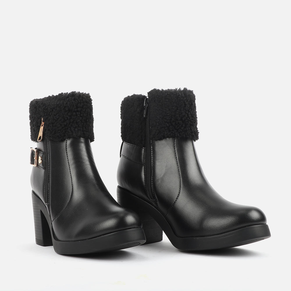 Carlton London Women Boot