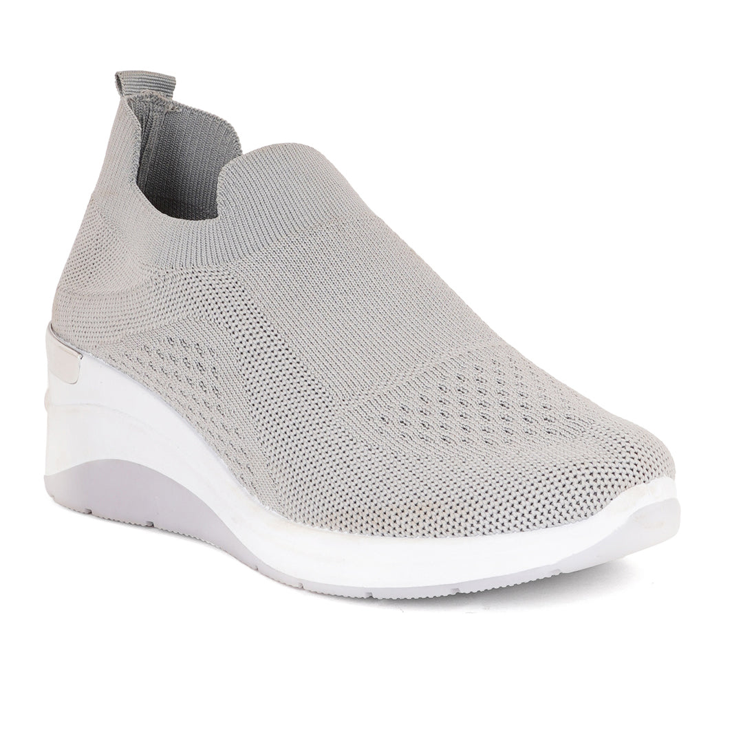 Women Comfortable Flyknit Lightweight Slip-On Sneakers