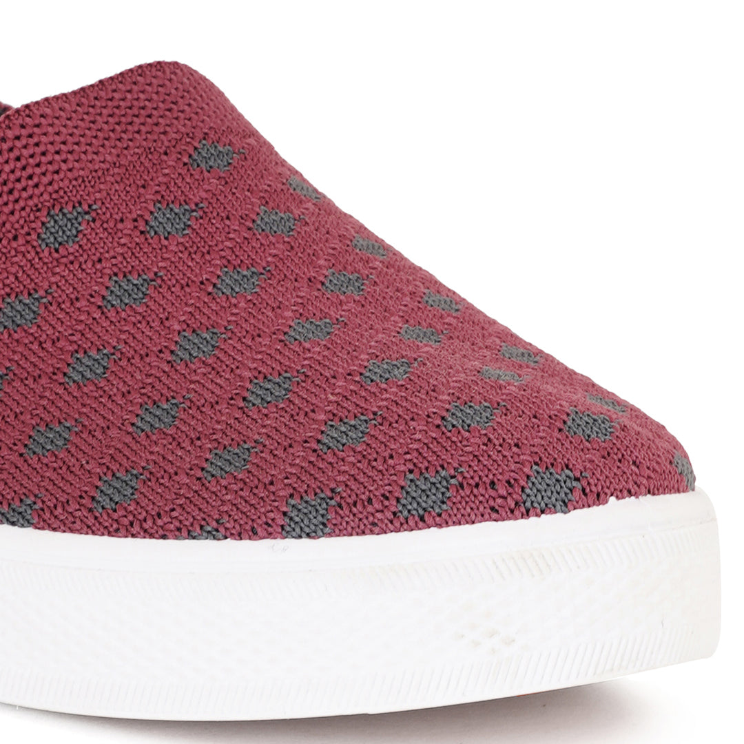 Women Comfortable Flyknit Lightweight Slip-On Sneakers