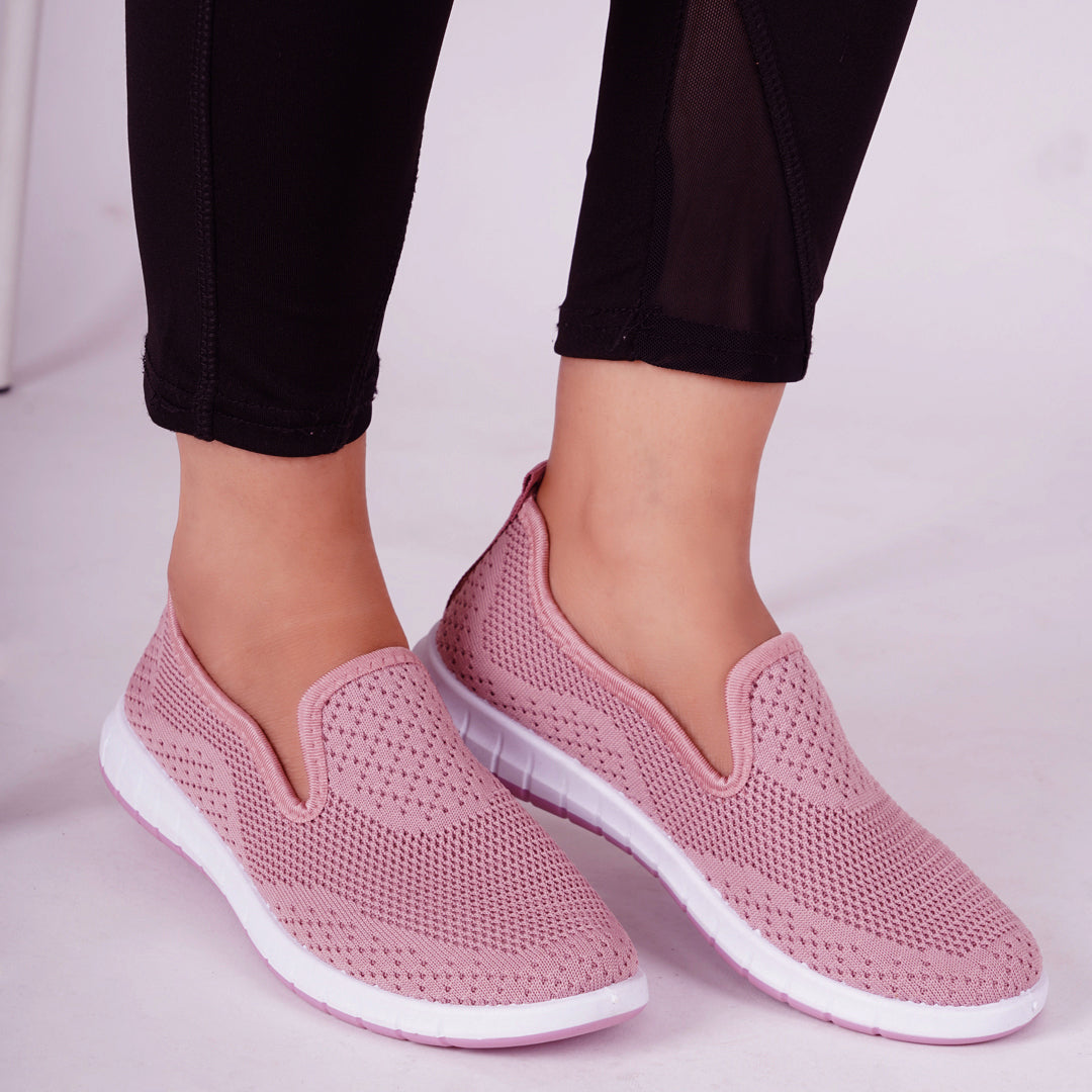 Women Comfortable Flyknit Lightweight Slip-On Sneakers
