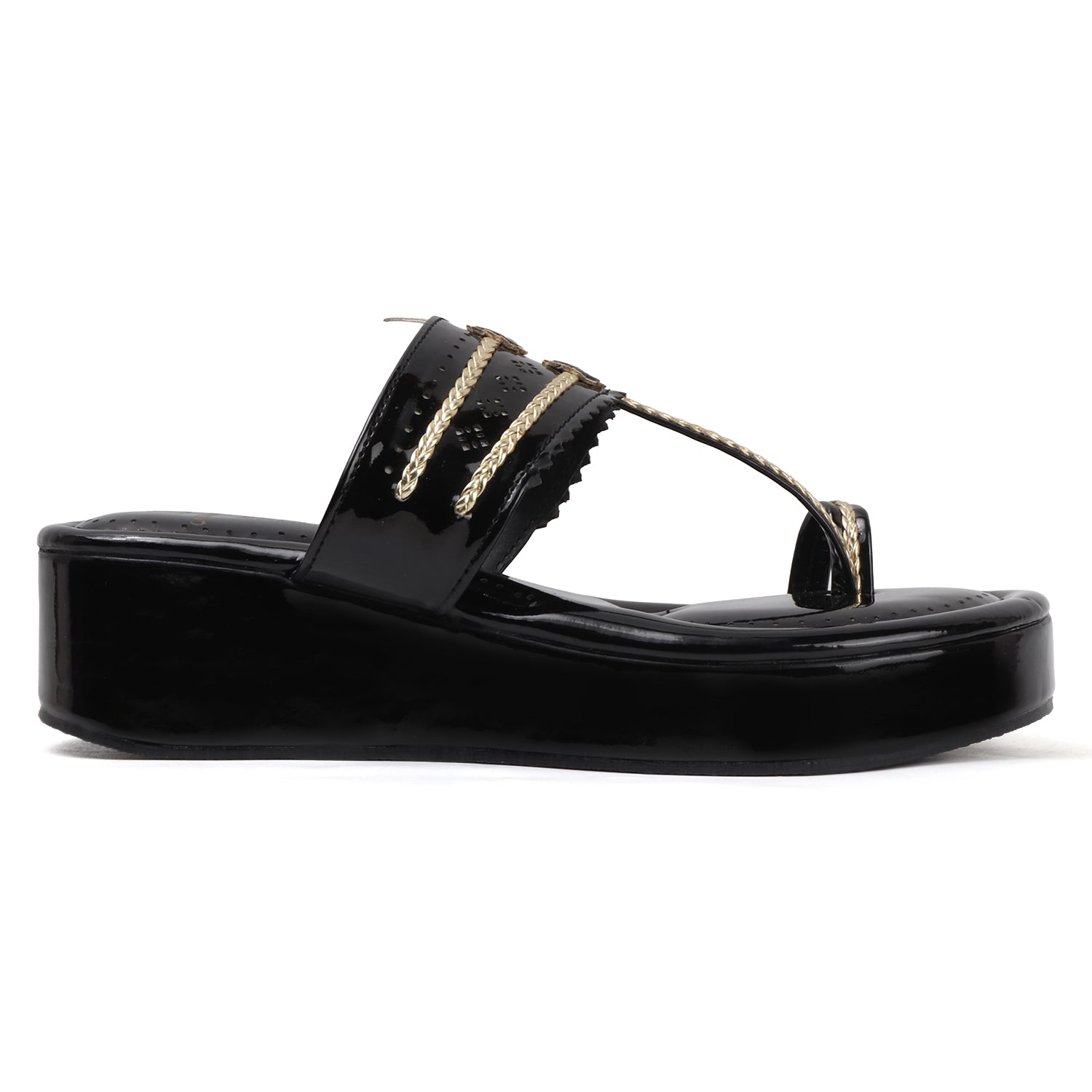 Traditional Toe-Ring Wedge Sandals with Metallic Detail