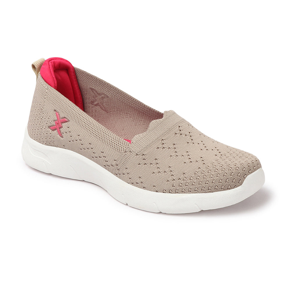 Women Round Toe Flyknit Lightweight Slip-On Sneakers