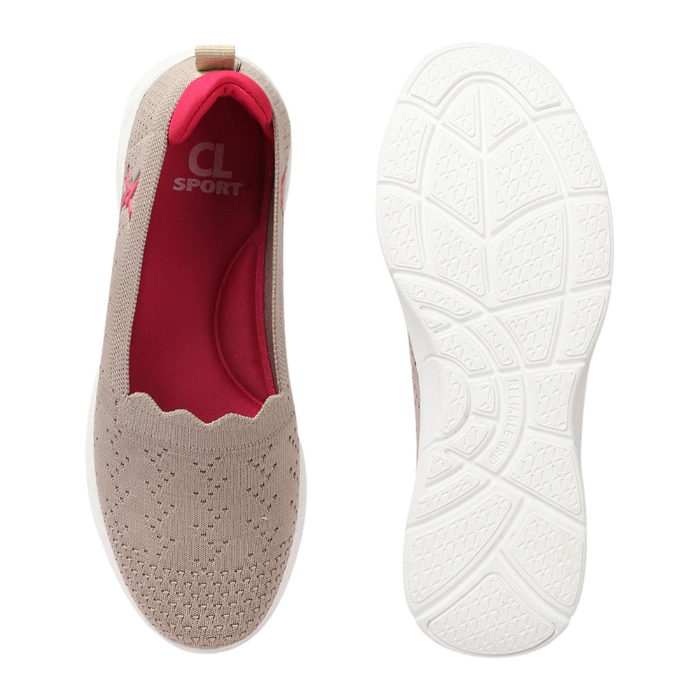 Women Round Toe Flyknit Lightweight Slip-On Sneakers