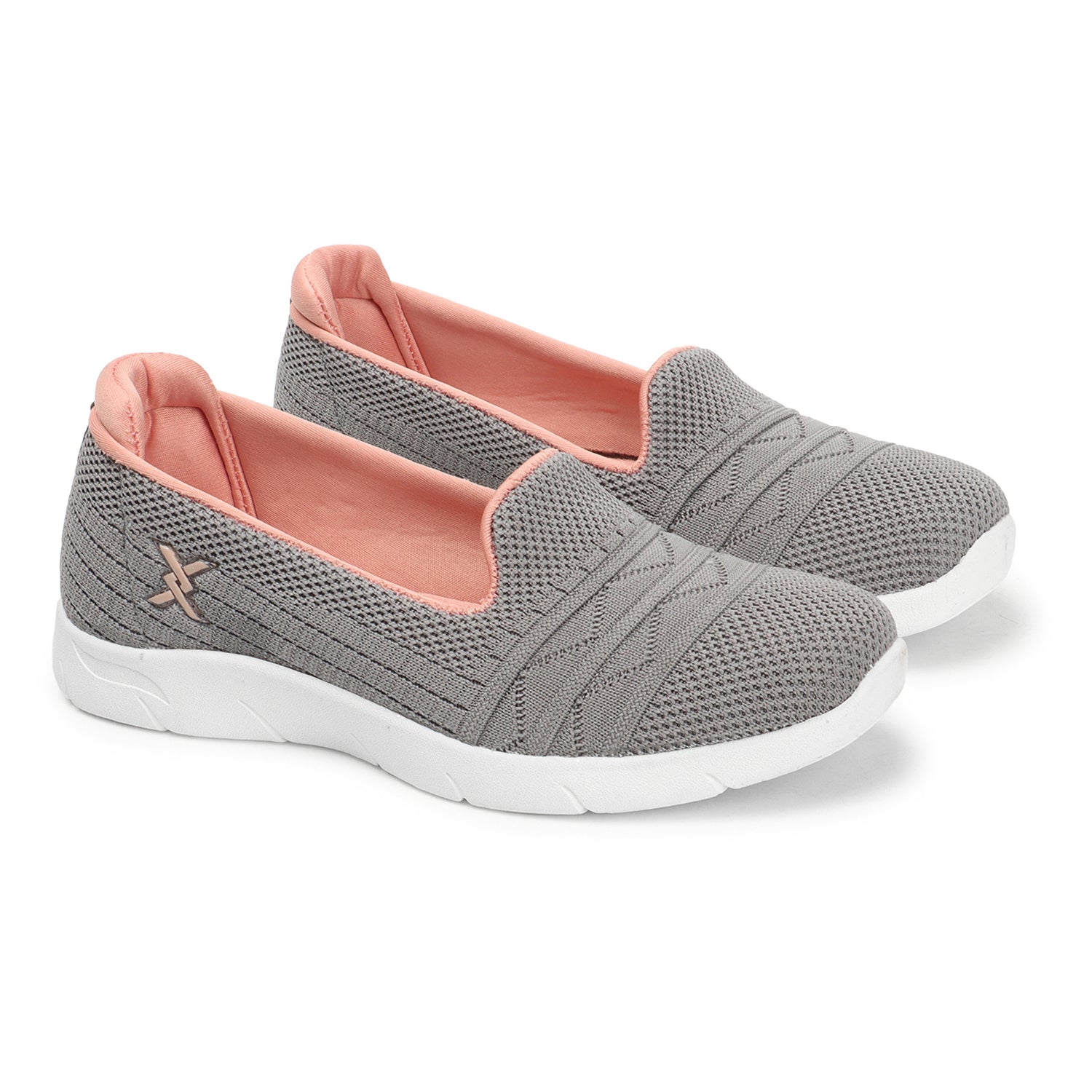 Women Textured Round Toe Flyknit Mesh Slip-On Sneakers