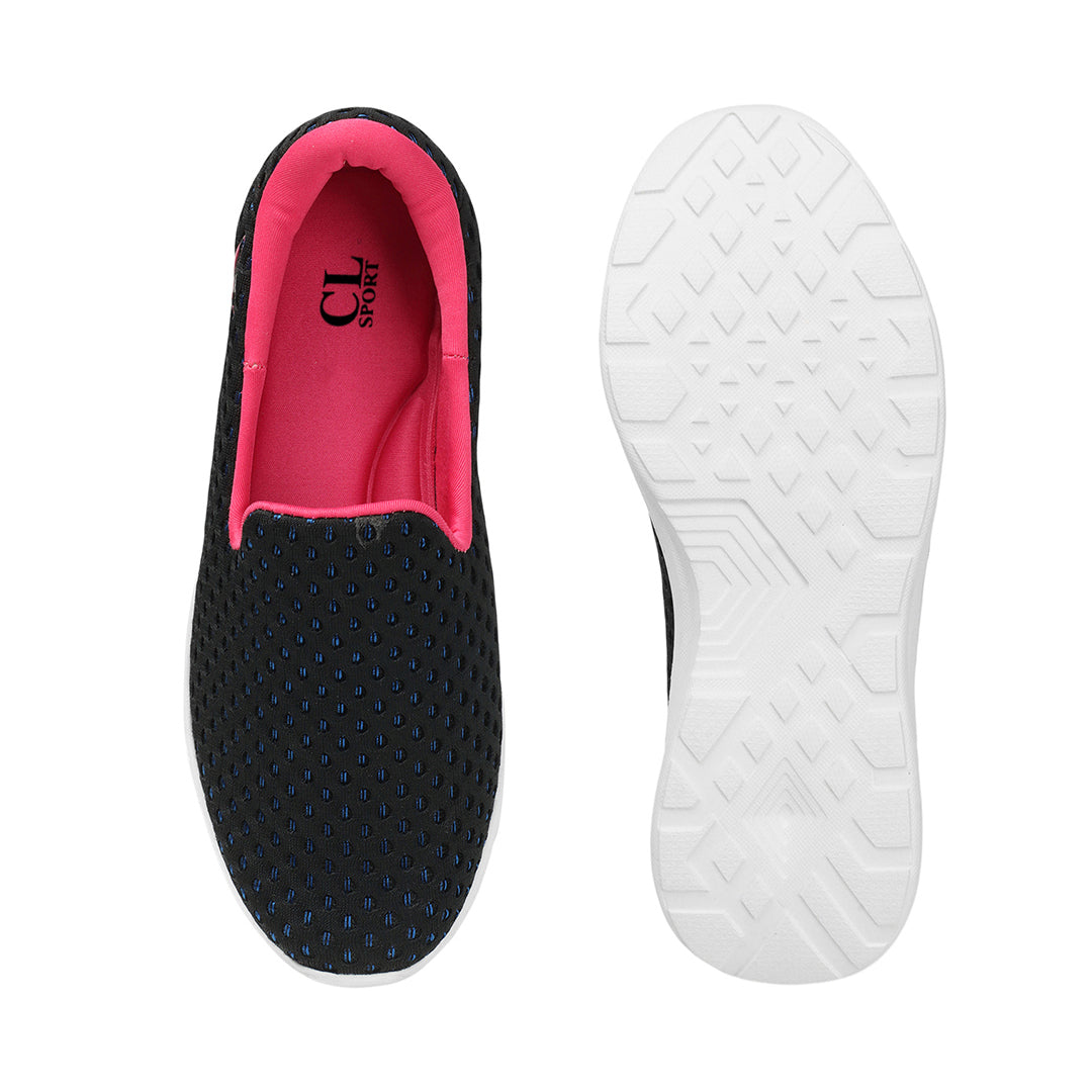 Women Textured Round Toe Flyknit Mesh Slip-On Sneakers