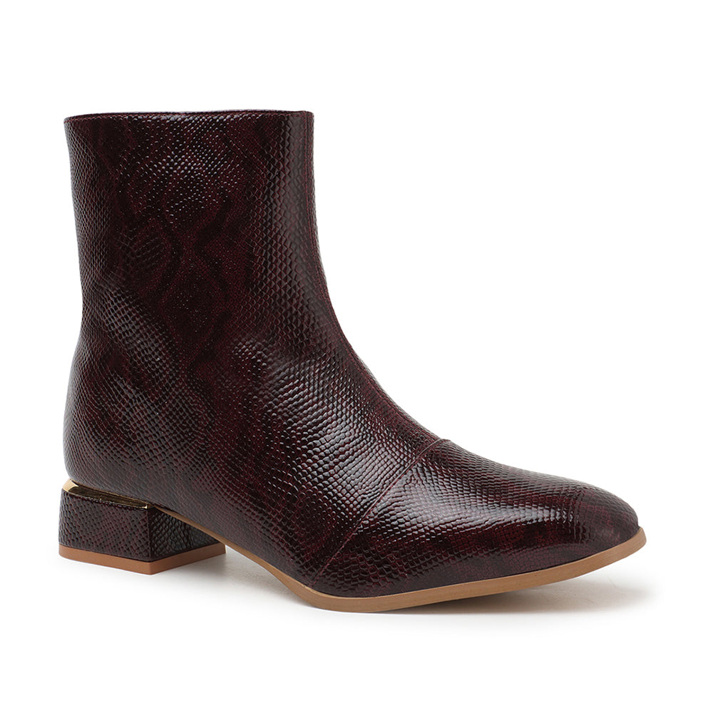 Women Casual Textured Zippered Boots