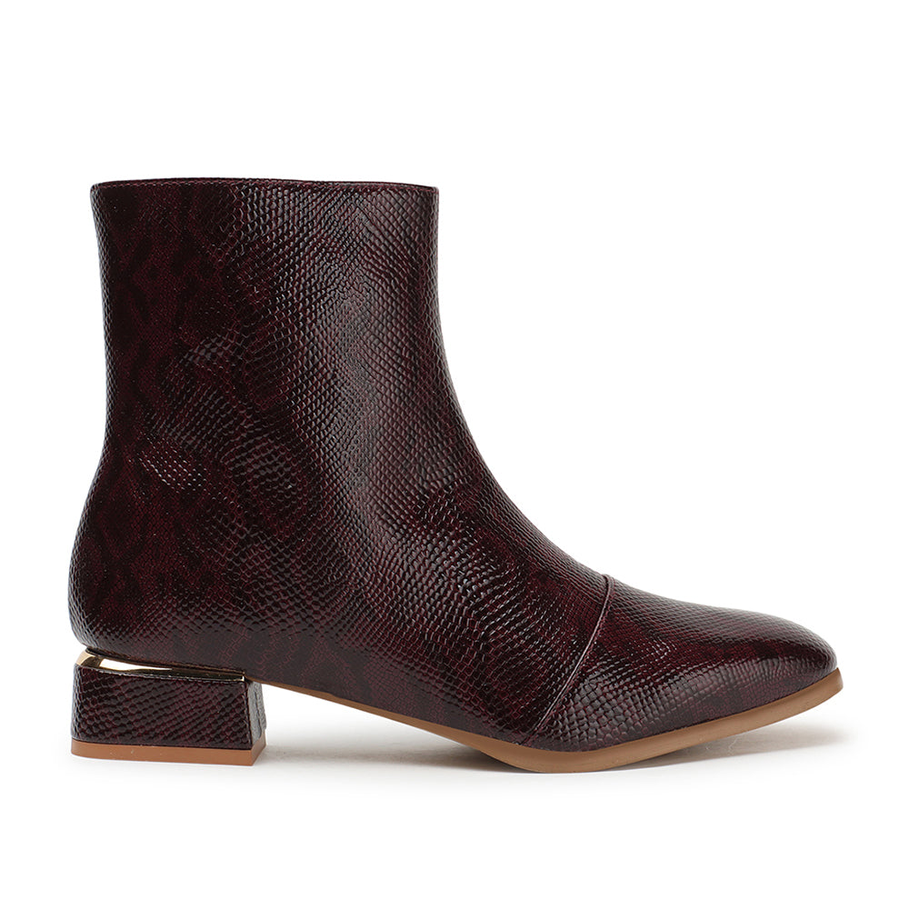 Women Casual Textured Zippered Boots