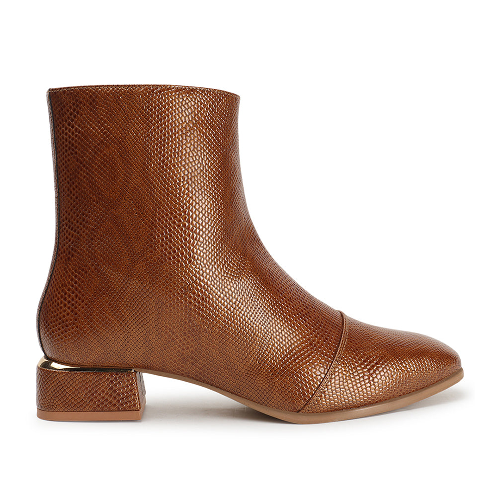 Women Casual Textured Zippered Boots