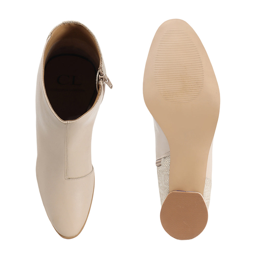 Women Round Toe Mid-Top Solid Chelsea Boots