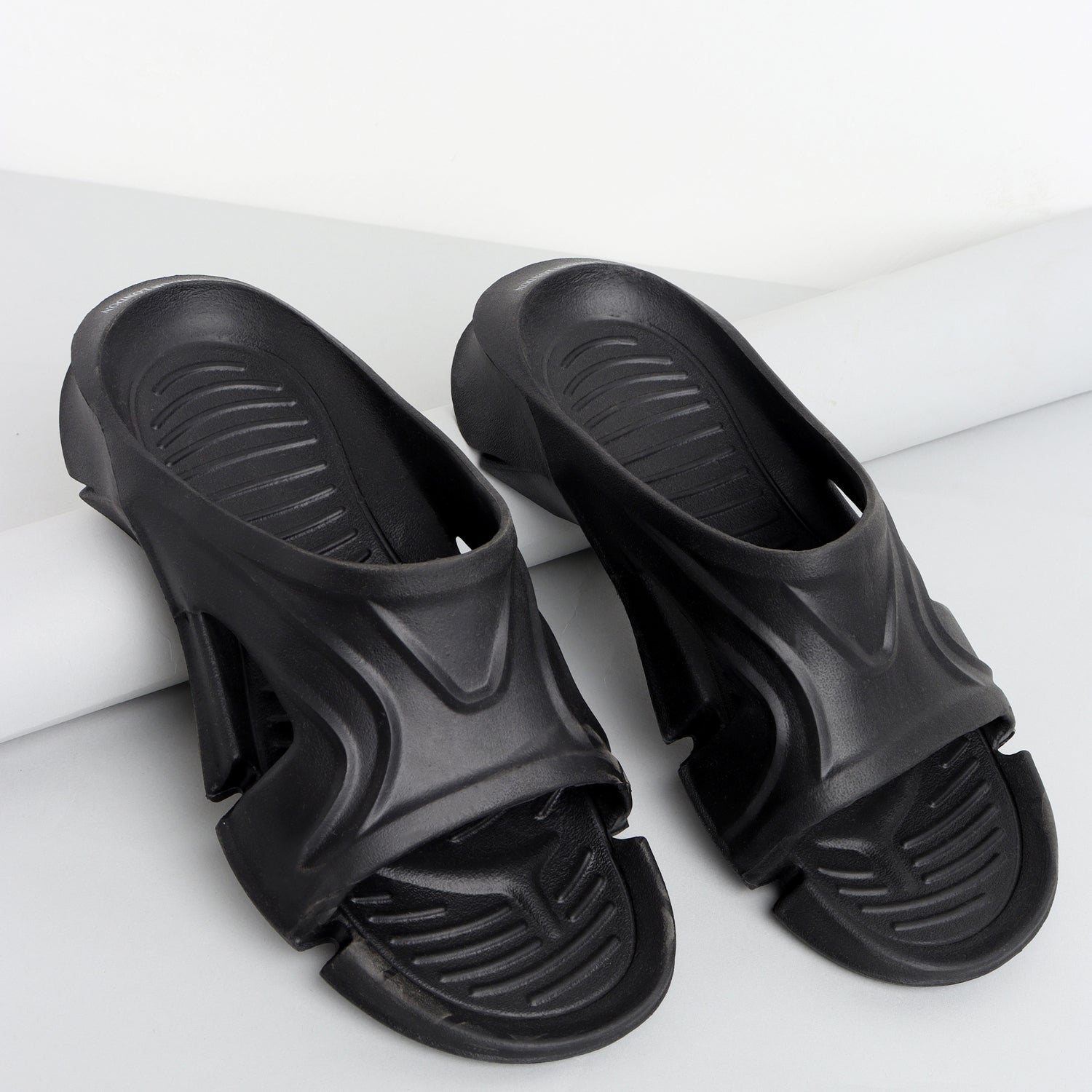 Men Sculpted Contoured Comfort Slides