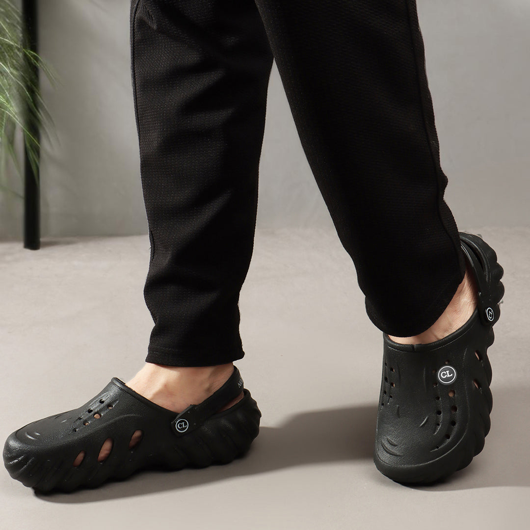 Men Textured Comfort Clogs with Back Strap