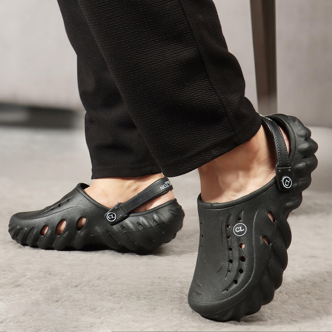 Men Textured Comfort Clogs with Back Strap