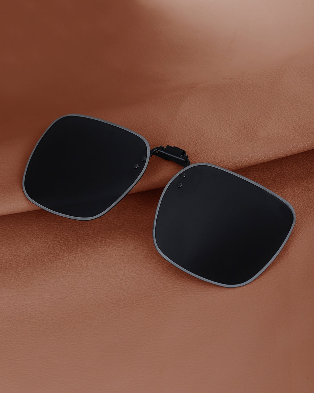 Rectangle Sunglass Clip with UV Protected and Polarized Lens