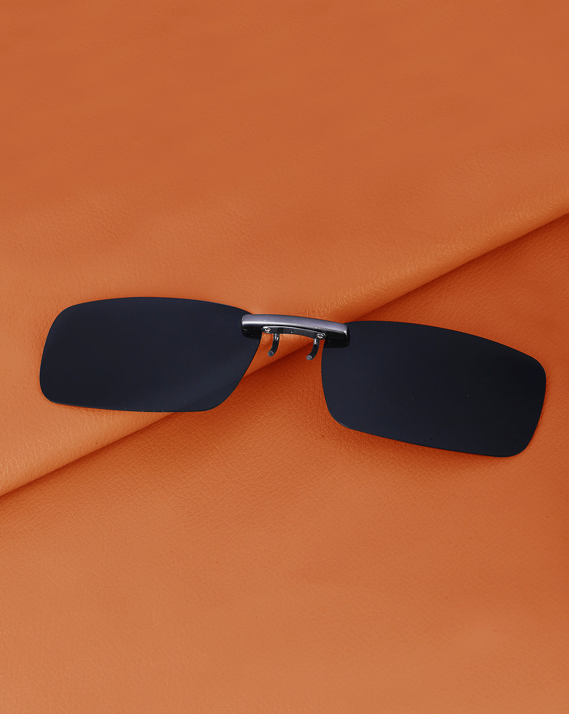 Black Toned Polarised Lens Sunglass Clip for unisex