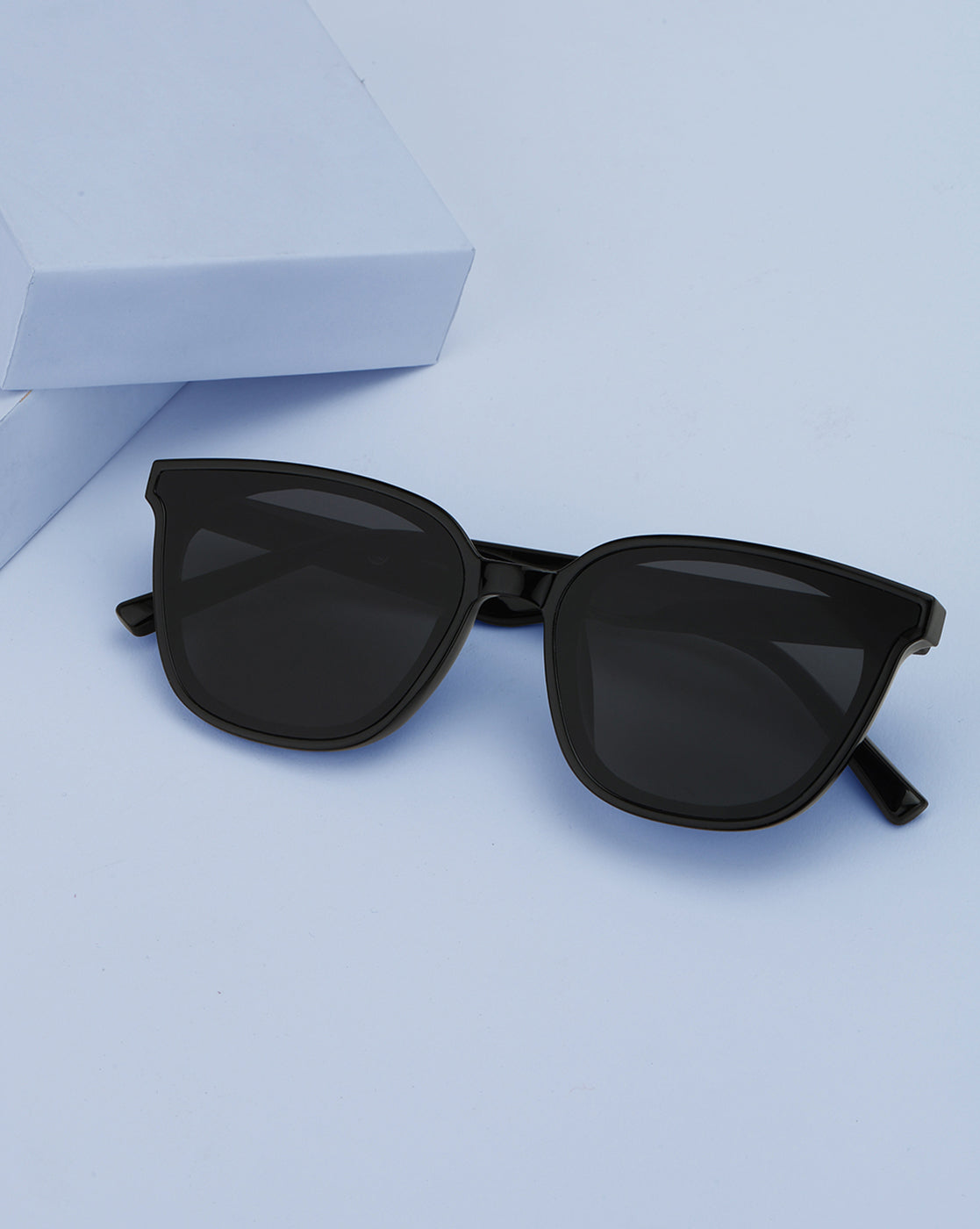 Black Toned with Black UV Protected Lens Rectangle Sunglass for unisex