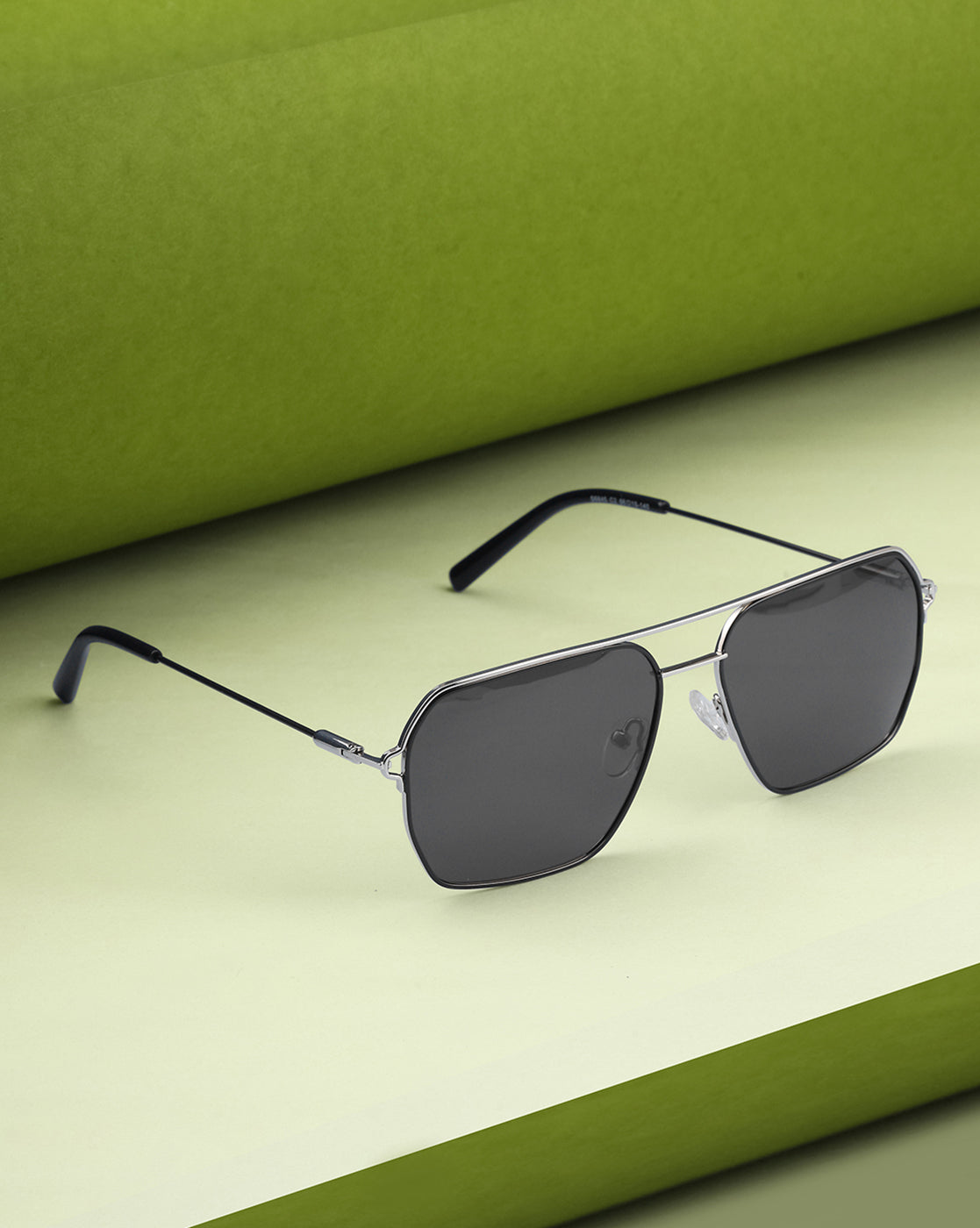 Men Premium Polarised UV Protected Black Lens Silver Toned Rectangle Sunglasses