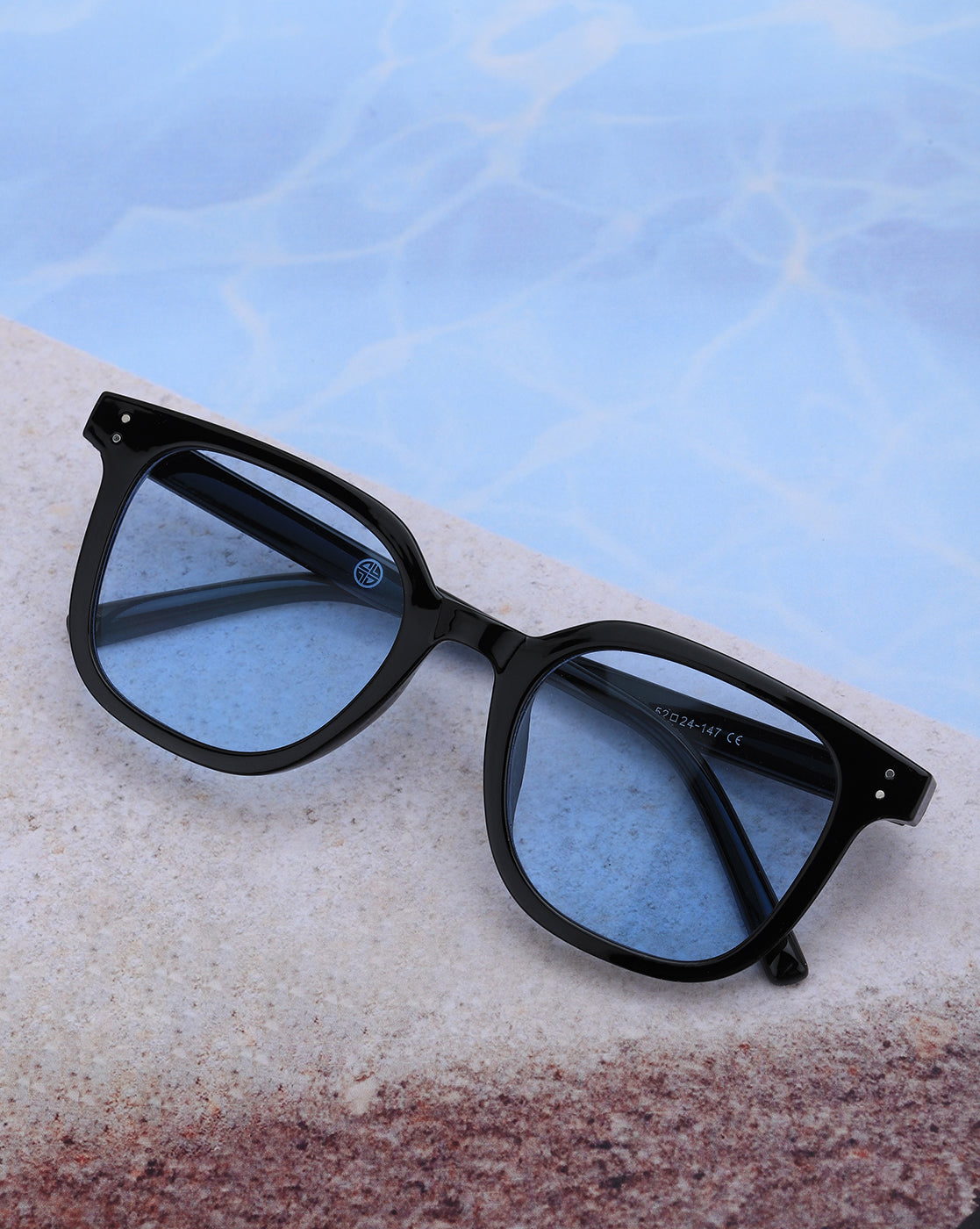 Black Toned with Polycarbonate UV Protected Lens Rectangle Sunglass for Unisex