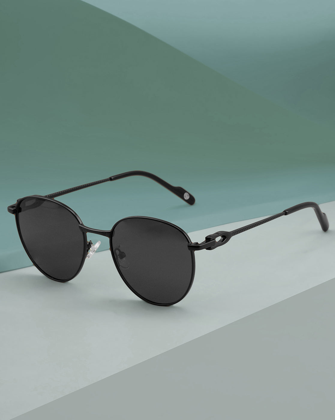 Unisex Premium Polarised UV Protected Black Lens Black Toned Oval Sunglasses