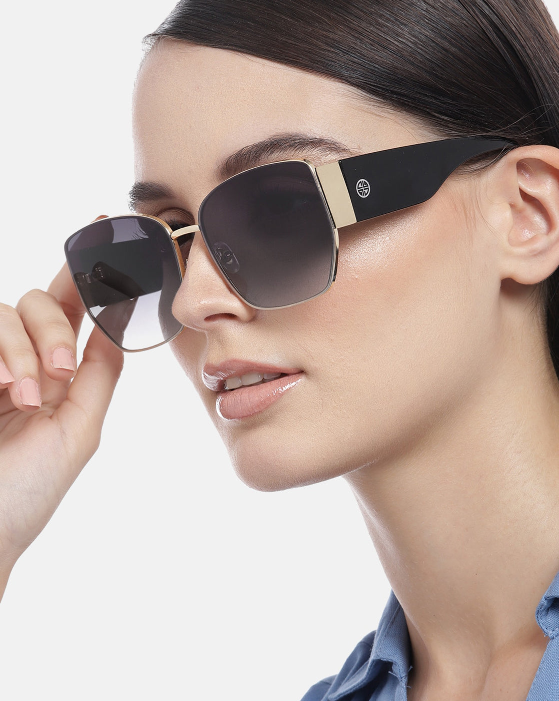 Gold And Black Toned With Uv Protected Oversized Women Sunglass