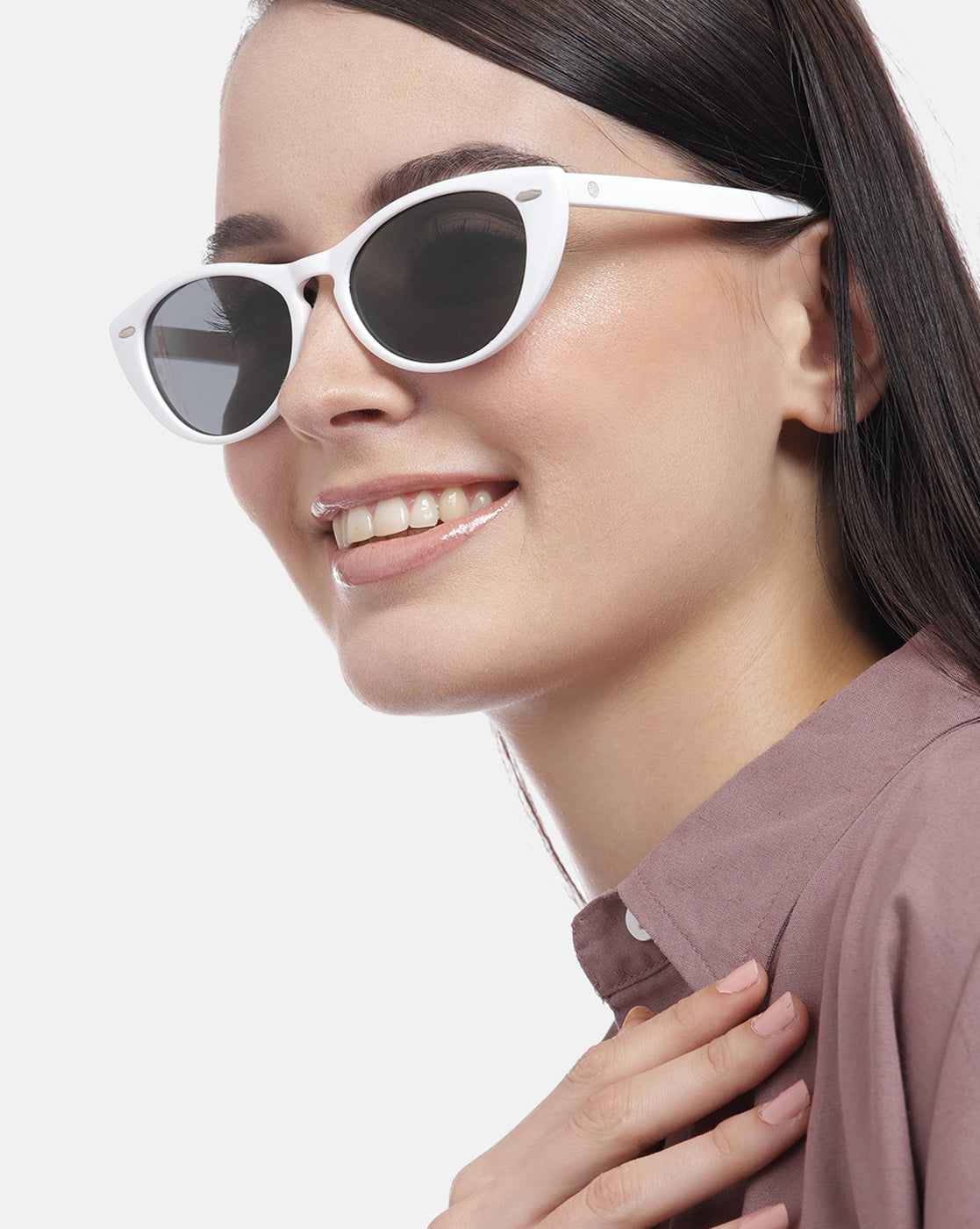 White Toned With Uv Protected Lens Cateye Sunglass For Women