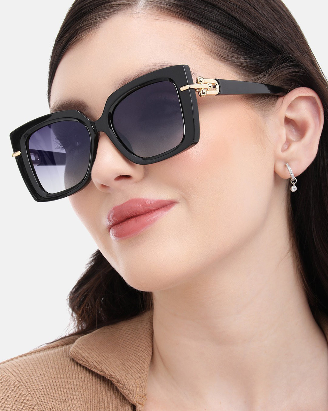 Black and Gold Toned with Polarised Lens Oversized Sunglass for women