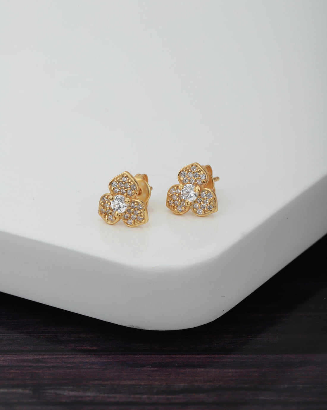 Carlton London Gold Plated Cz Floral Stud Earring For Women