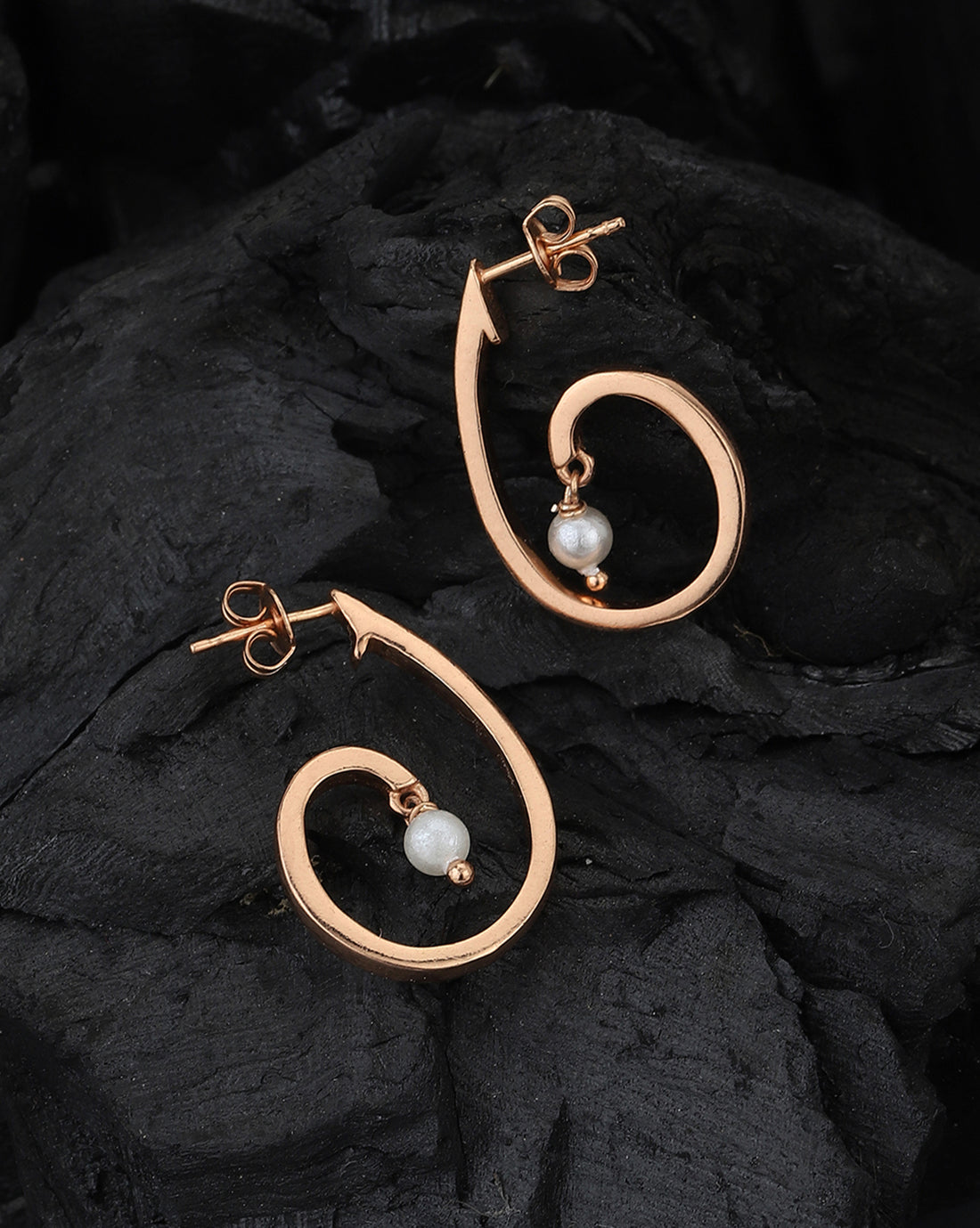 Carlton London 18Kt Rose Gold Plated Half Hoop Earrings With Pearl