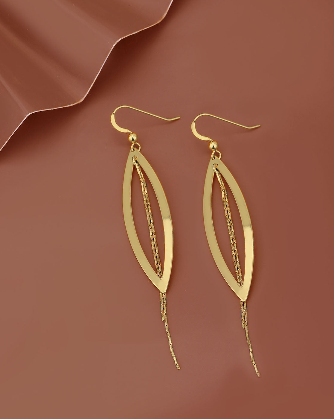 18kt Gold Plated Fancy Oval Drop Earring for women