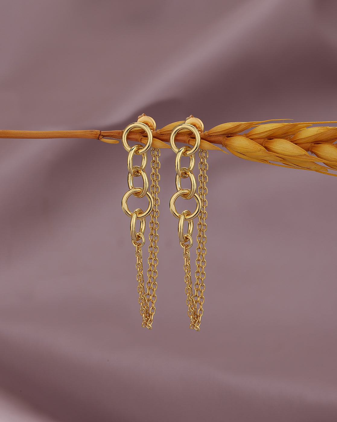 18kt Gold Plated Dangling Chain Drop Earring