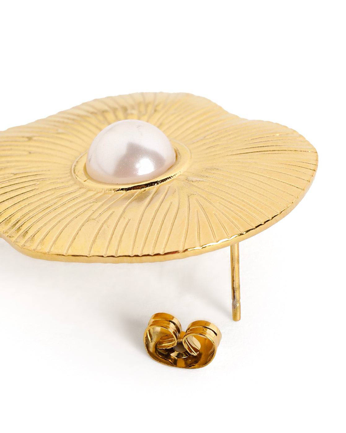 18kt Gold Plated Lotus Ripple Pearl Bold Stud Earring