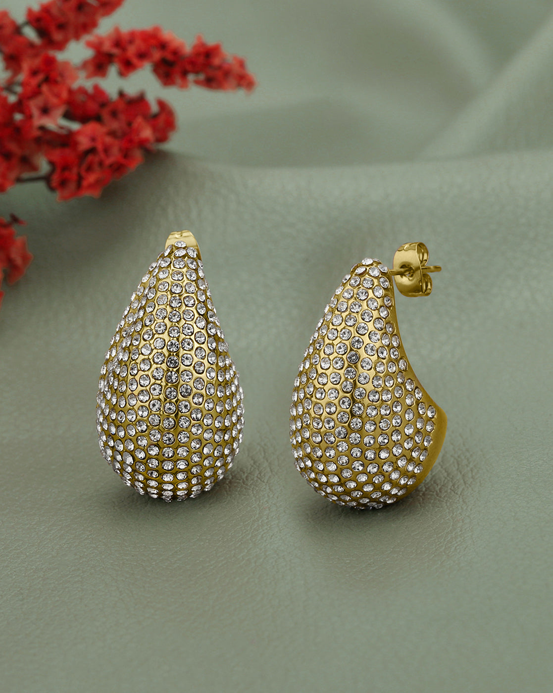18kt Gold Plated CZ Teardrop Bold Stud Earring